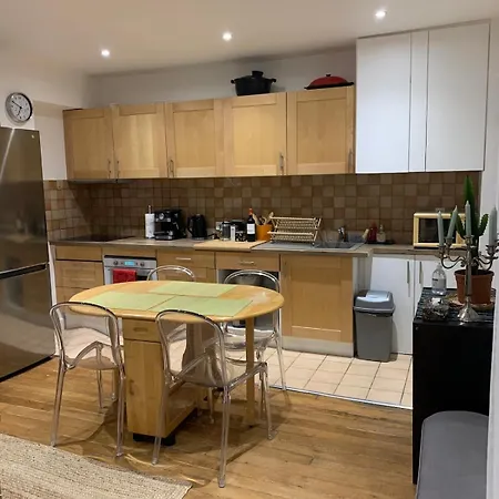 Beautiful 2 Bedroom With All Comforts Daire *