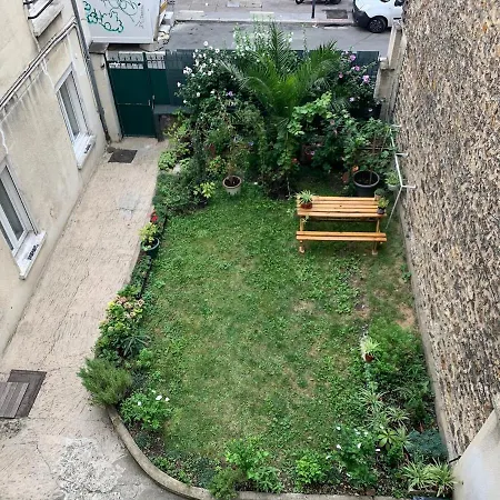 Daire Beautiful 2 Bedroom With All Comforts *
